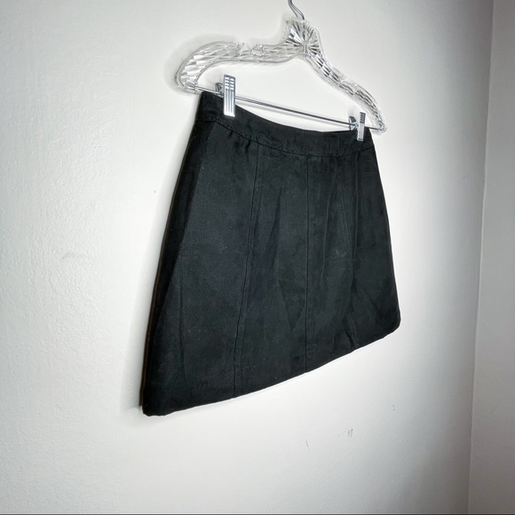 Divided F21 faux suede black button up mini skirt - Picture 3 of 10